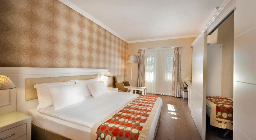 Club Nena Rezervasyon