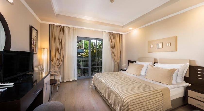 Club Nena Rezervasyon