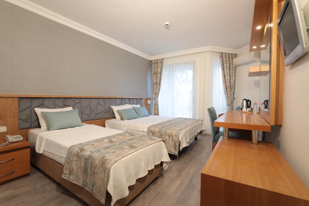 Sirma Hotel Rezervasyon