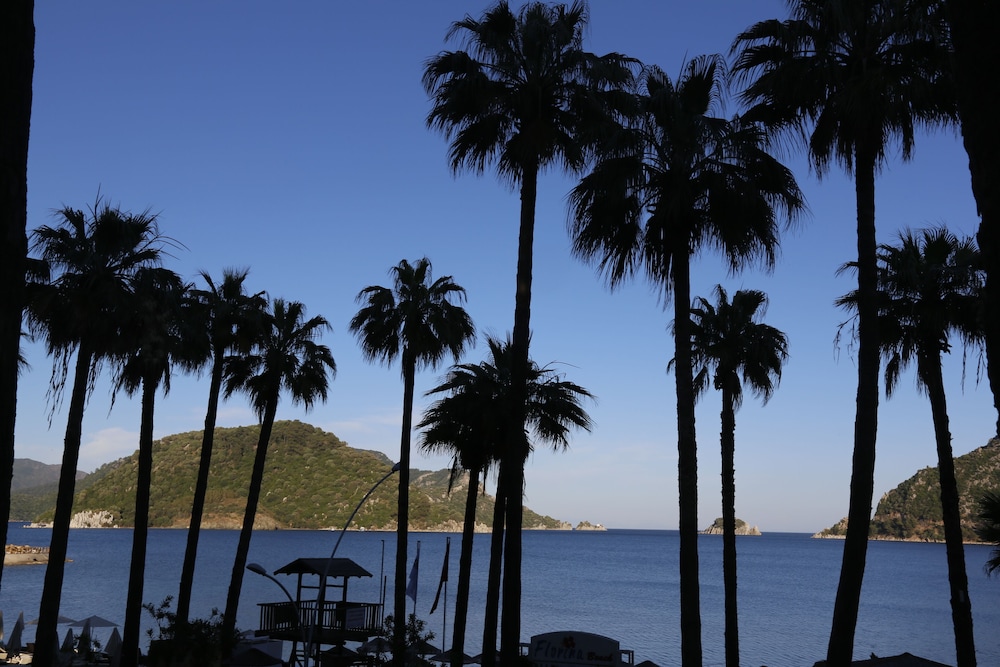 Quadas Hotel Rezervasyon