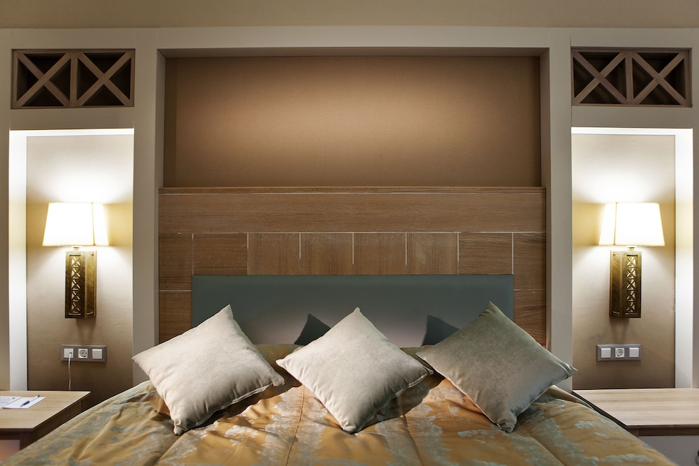 Quadas Hotel Rezervasyon