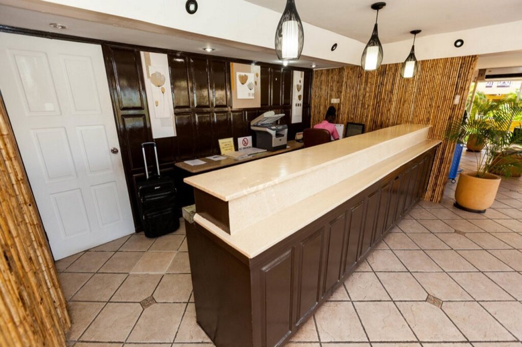 Tropical Beach Hotel Rezervasyon