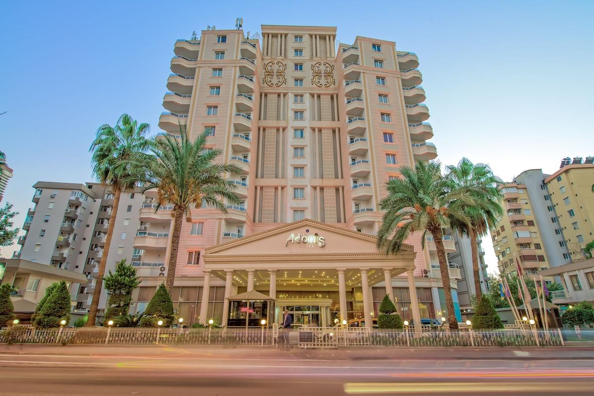 Adonis Hotel Rezervasyon