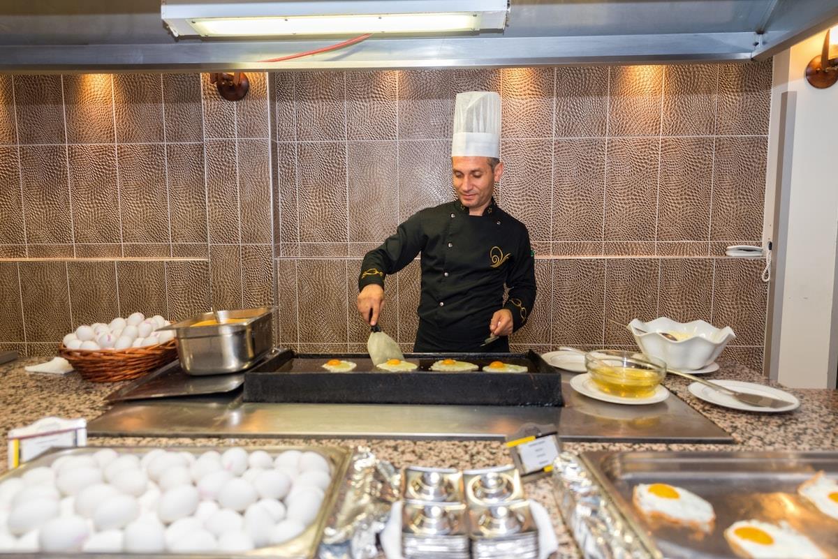 Adonis Hotel Rezervasyon