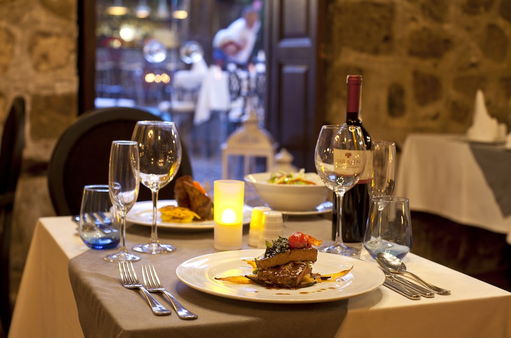 Alp Pasa Hotel Rezervasyon