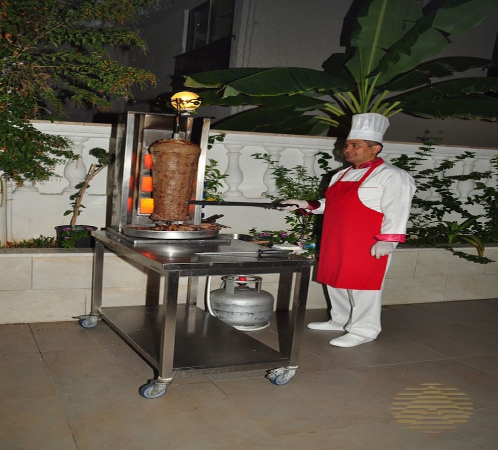 Azak Hotel Rezervasyon