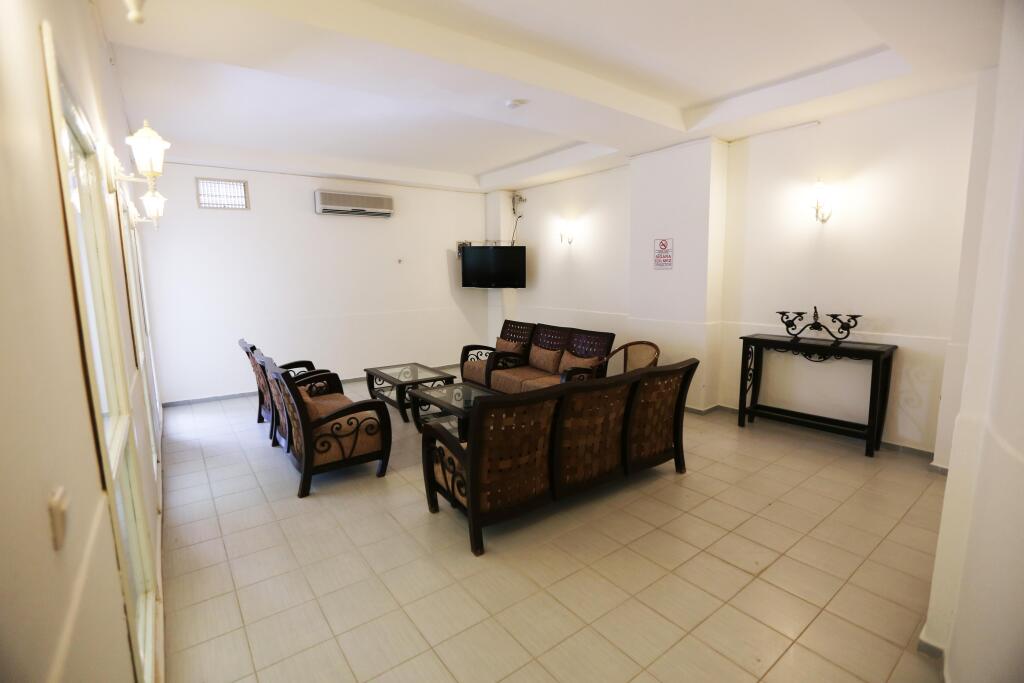 Izer Hotel & Beach Club Rezervasyon