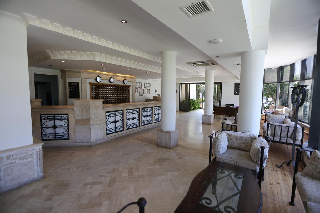 Izer Hotel & Beach Club Rezervasyon