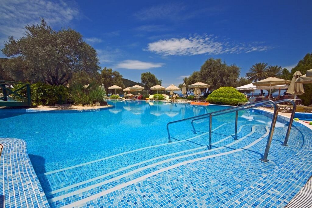 Izer Hotel & Beach Club Rezervasyon