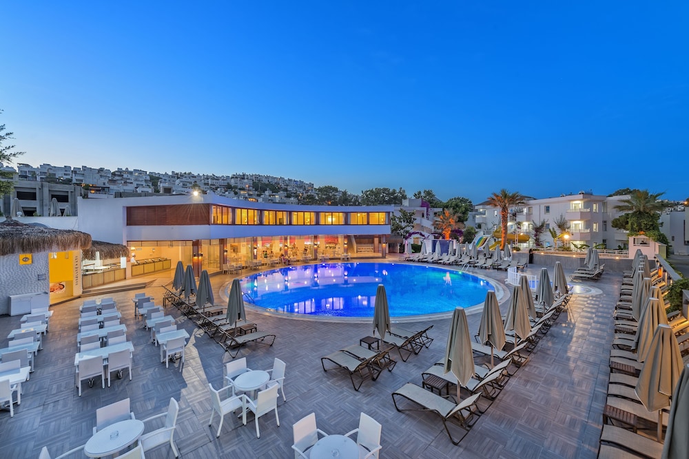 Bendis Beach Hotel Rezervasyon
