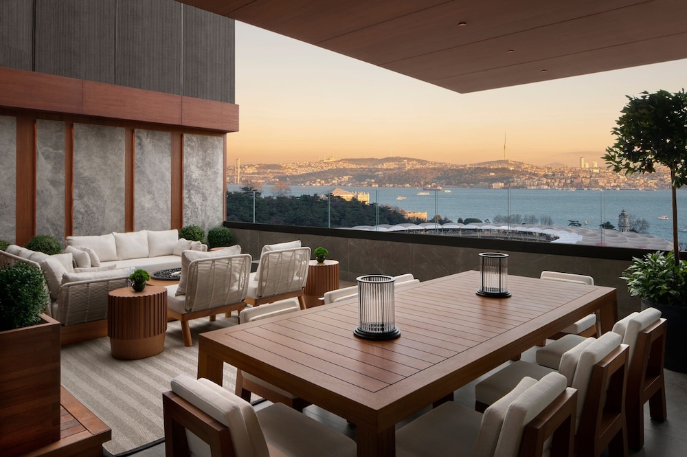 The Ritz-Carlton Istanbul Rezervasyon