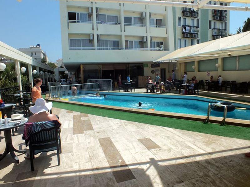 Tuntas Beach Hotel Altinkum Rezervasyon