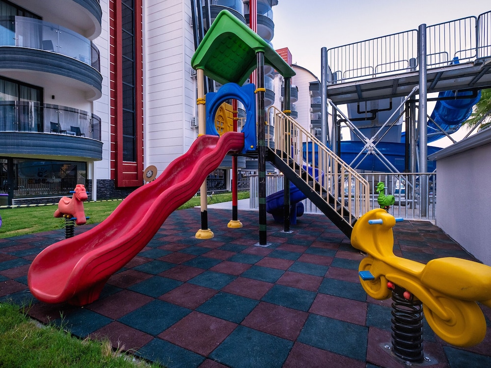 Grand Uysal Beach Hotel Rezervasyon