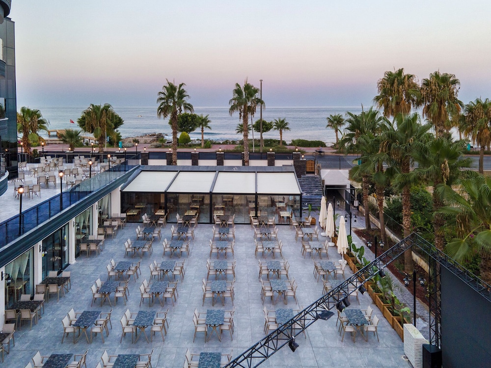 Grand Uysal Beach Hotel Rezervasyon