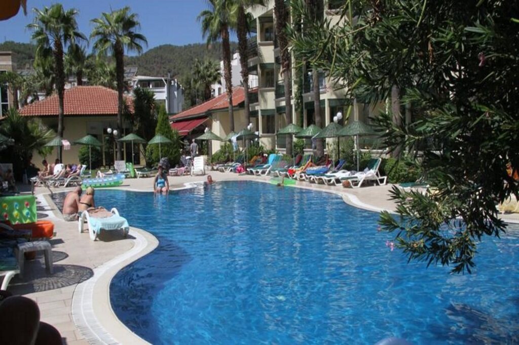 Mirage World Hotel Rezervasyon