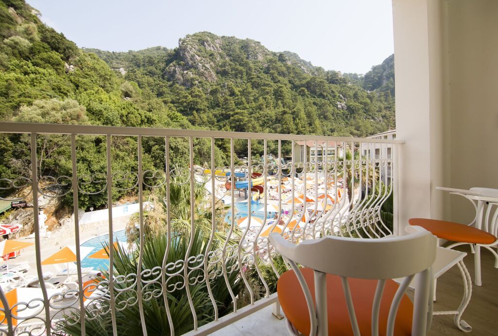 Mirage World Hotel Rezervasyon