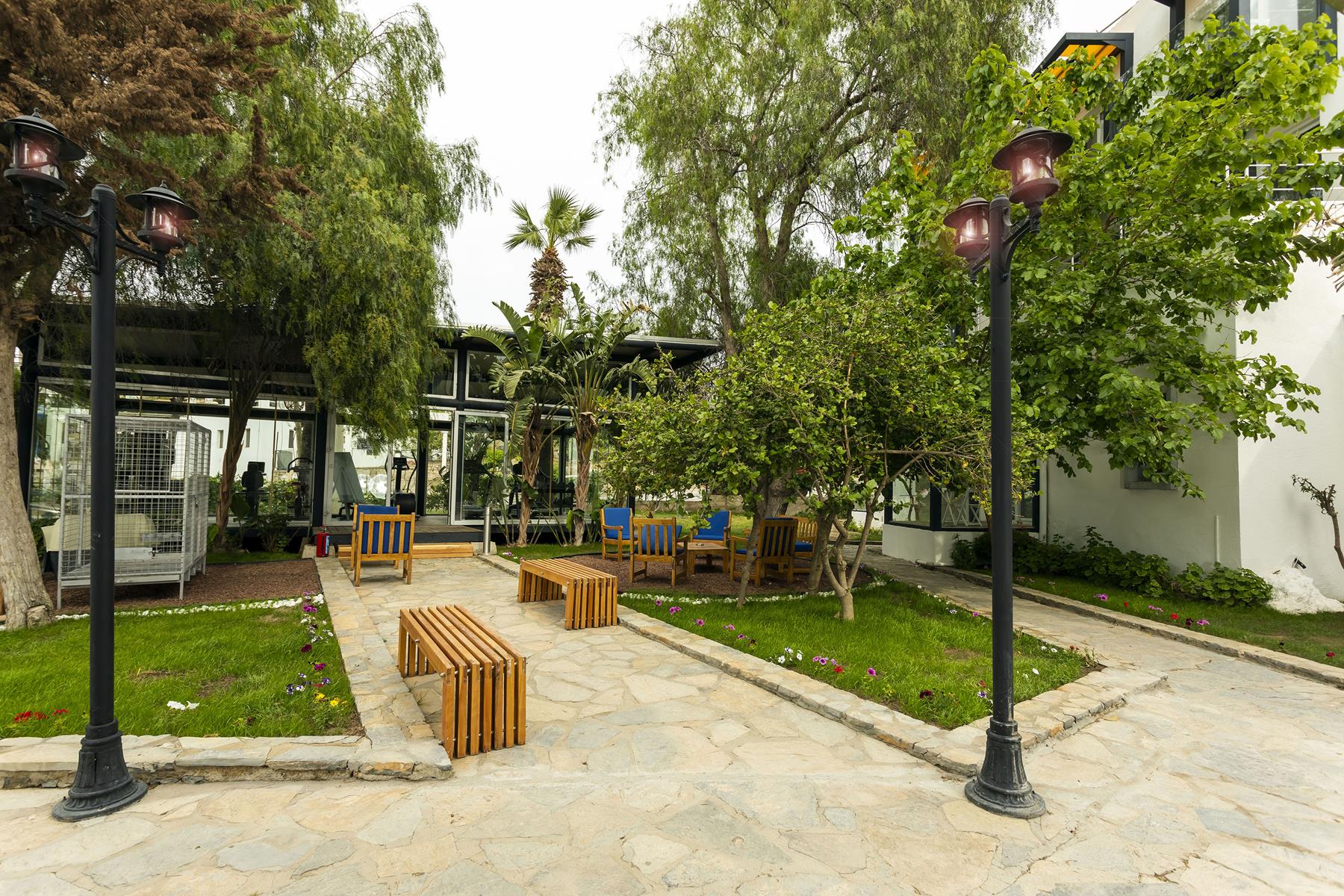 Charm Beach Hotel Rezervasyon