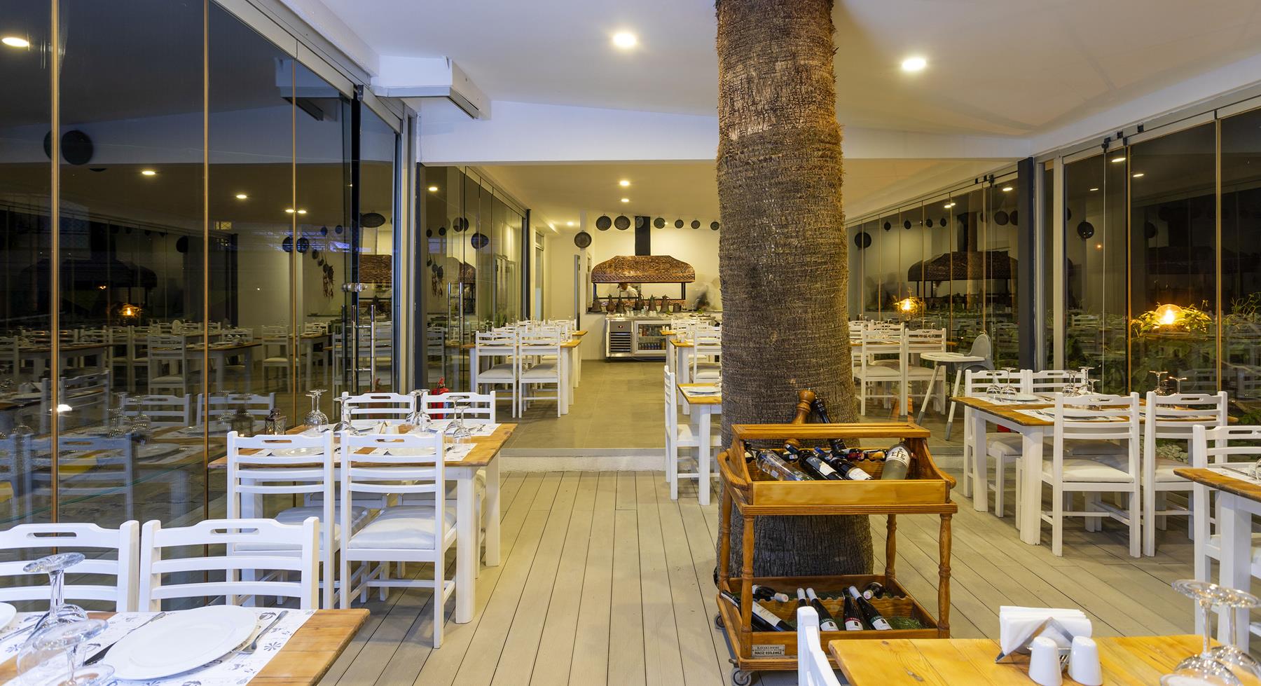 Charm Beach Hotel Rezervasyon