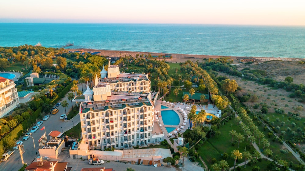 Royal Atlantis Beach Rezervasyon