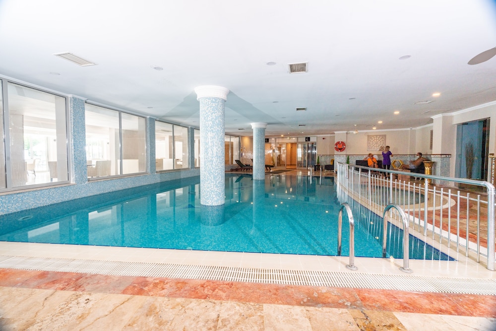 Royal Atlantis Beach Rezervasyon