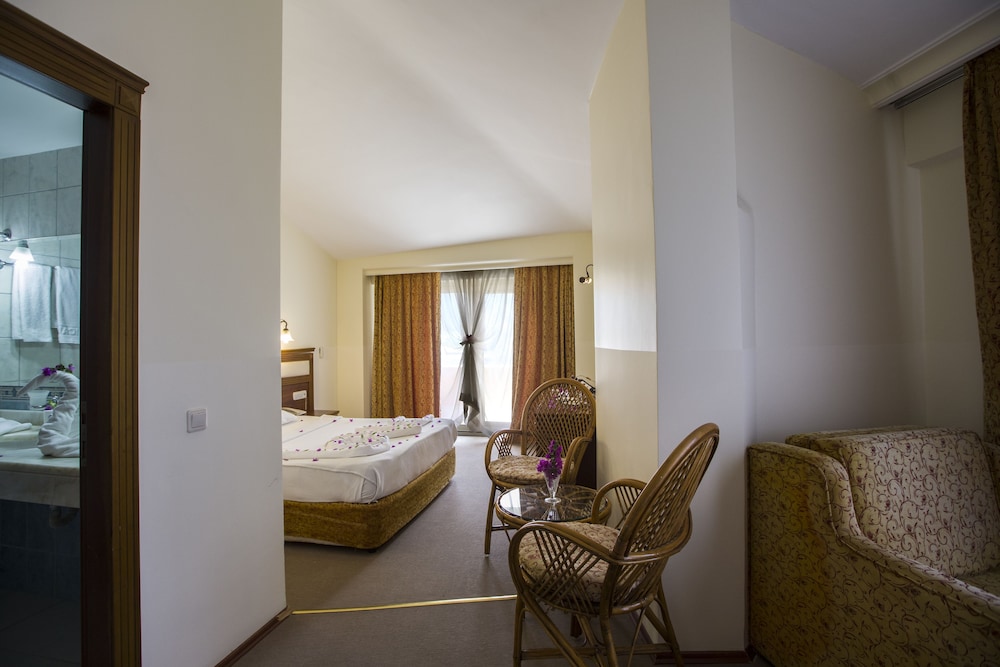 Valeri Beach Hotel Rezervasyon