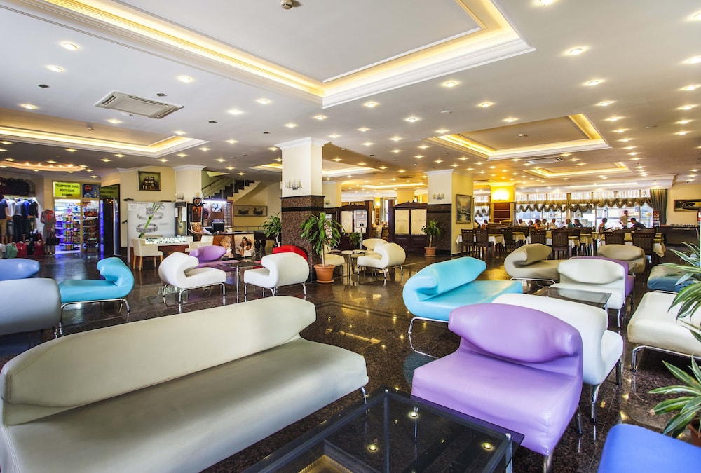 Kleopatra Royal Palm Rezervasyon