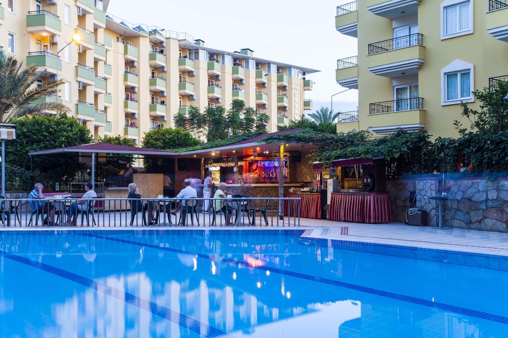 Kleopatra Royal Palm Rezervasyon