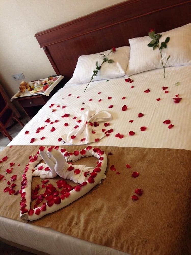 Askoç Hotel Rezervasyon