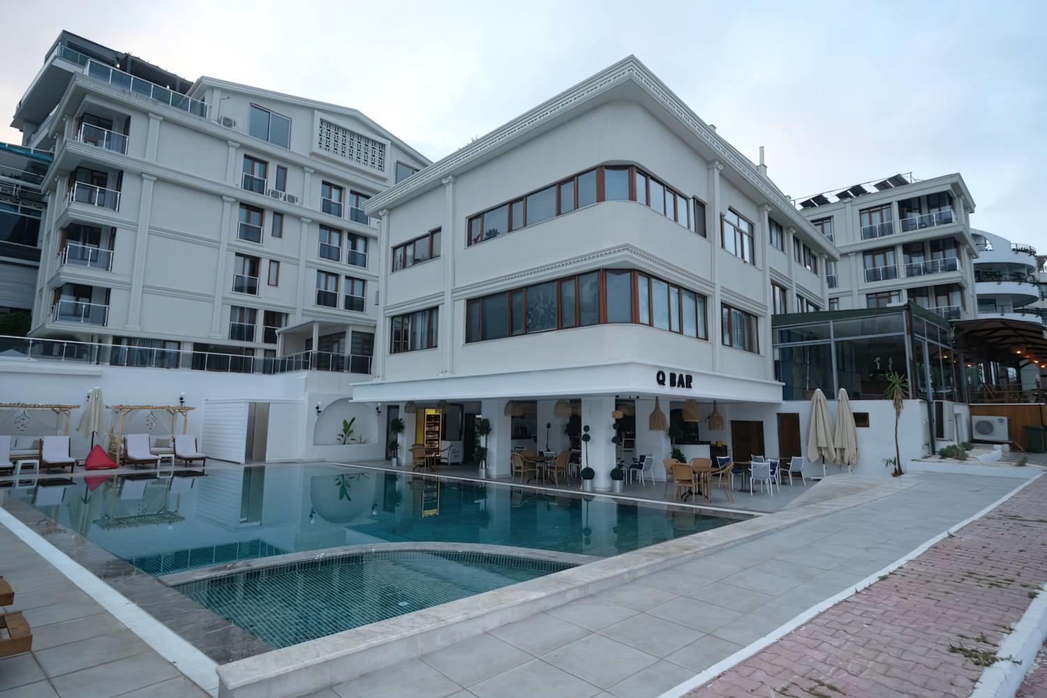Qinn Hotels Rezervasyon