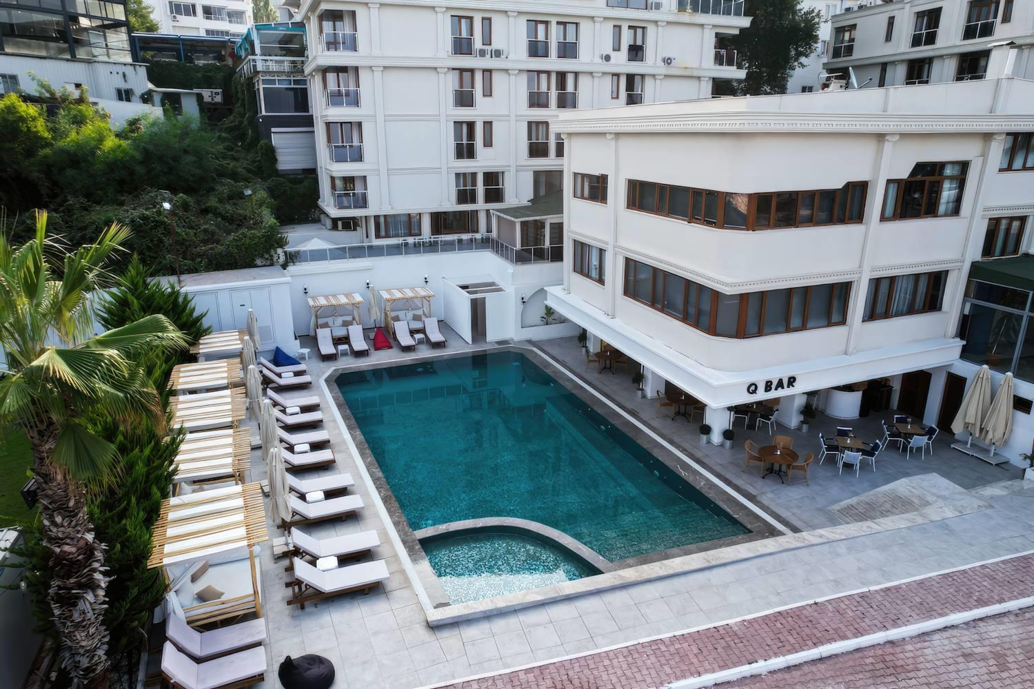 Qinn Hotels Rezervasyon