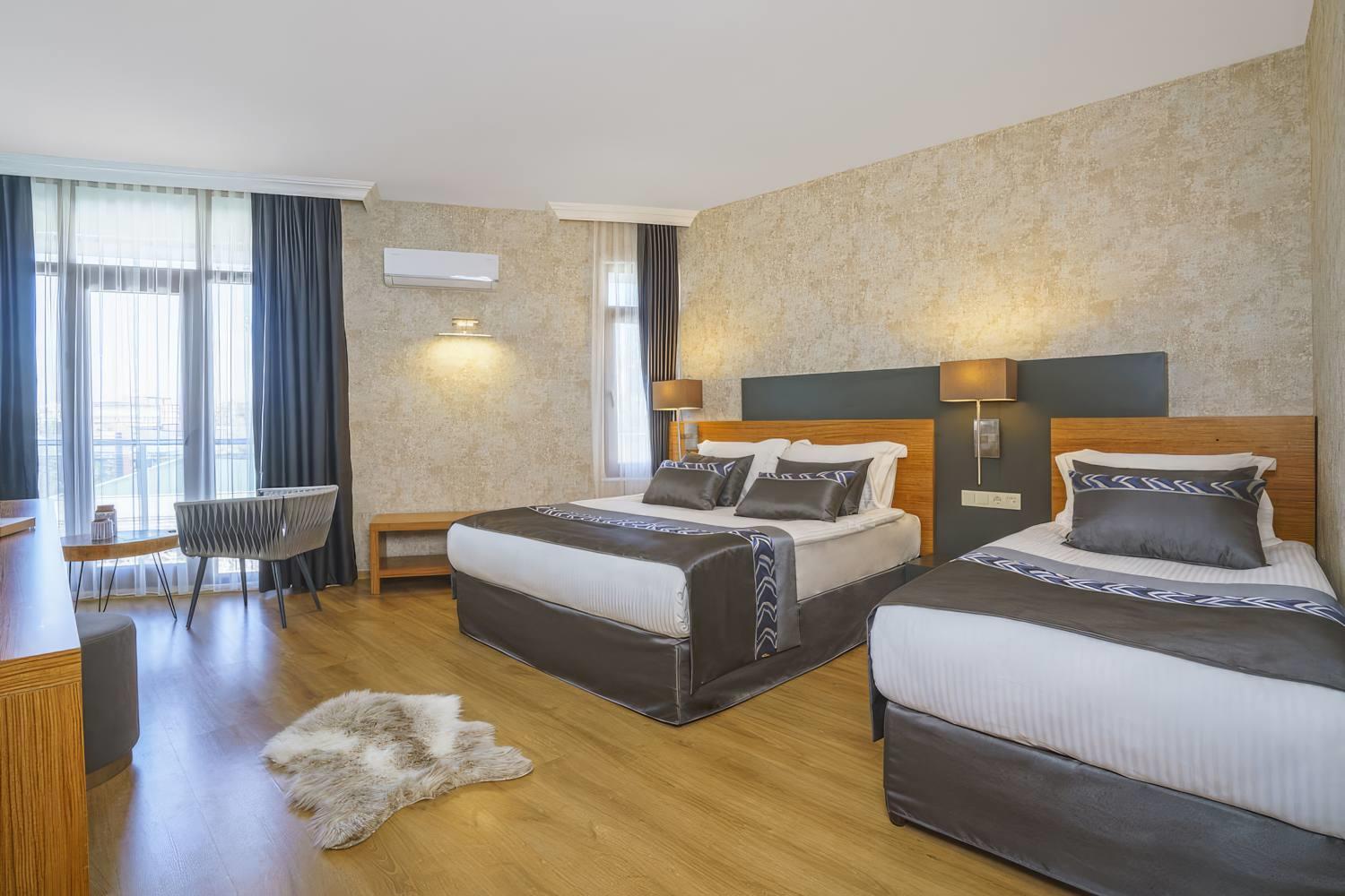 Qinn Hotels Rezervasyon