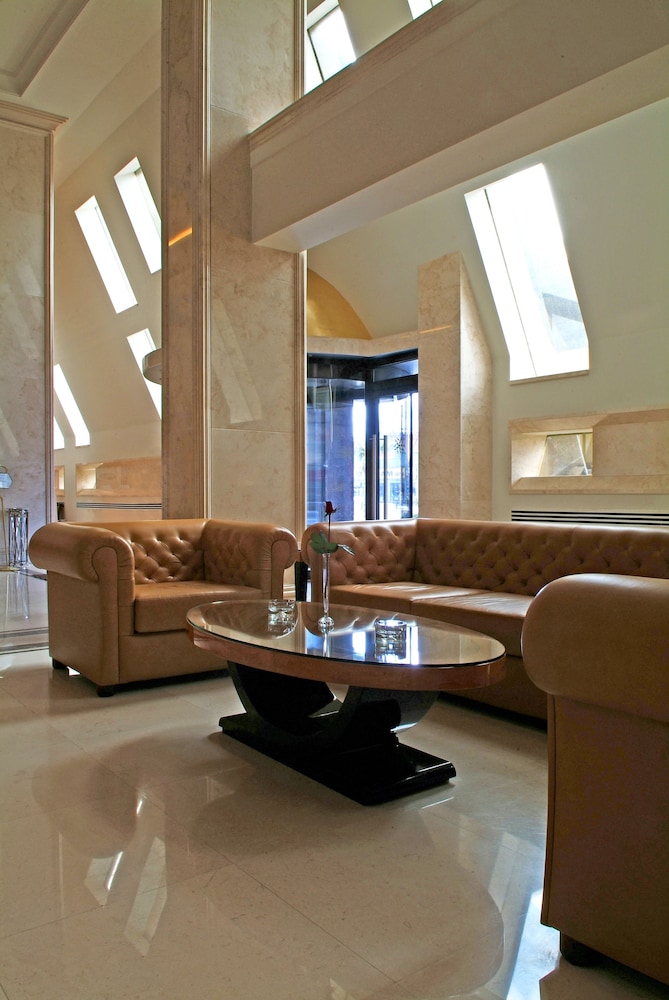 Almira Hotel Thermal Spa & Convention Center Rezervasyon