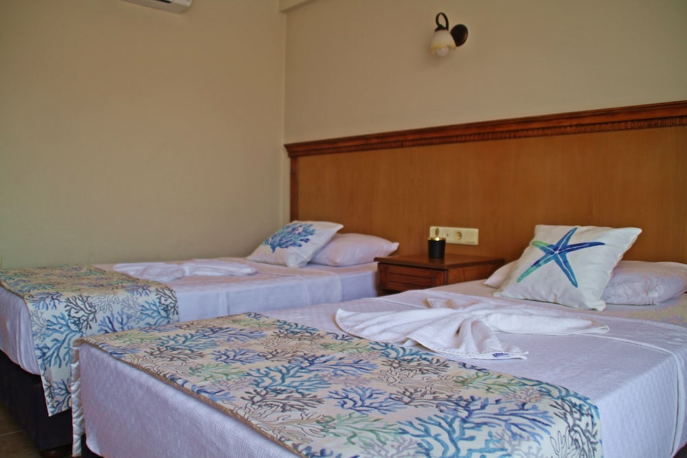 Hotel Rosy Suites Rezervasyon