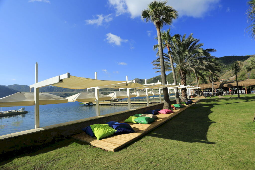 Beyaz Guvercin Rezervasyon