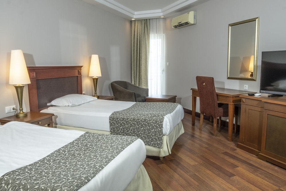 Bodrum Holiday Resort & Spa Rezervasyon