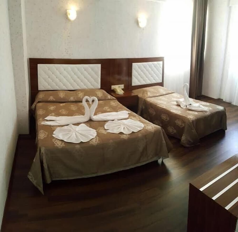 Club Bayar Beach Hotel Rezervasyon