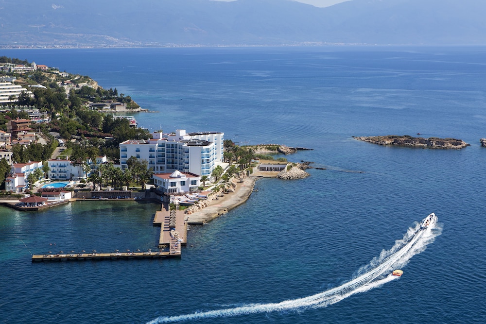 Le Bleu Hotel & Resort Rezervasyon