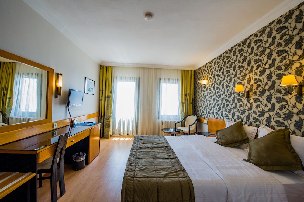 Assos Eden Gardens Rezervasyon