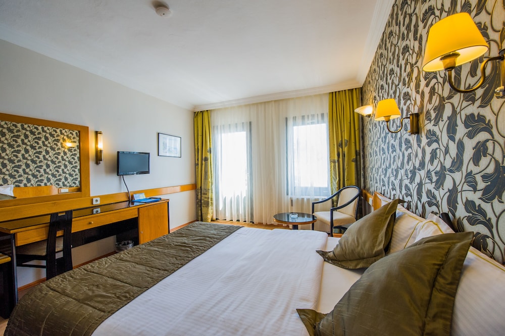 Assos Eden Gardens Rezervasyon