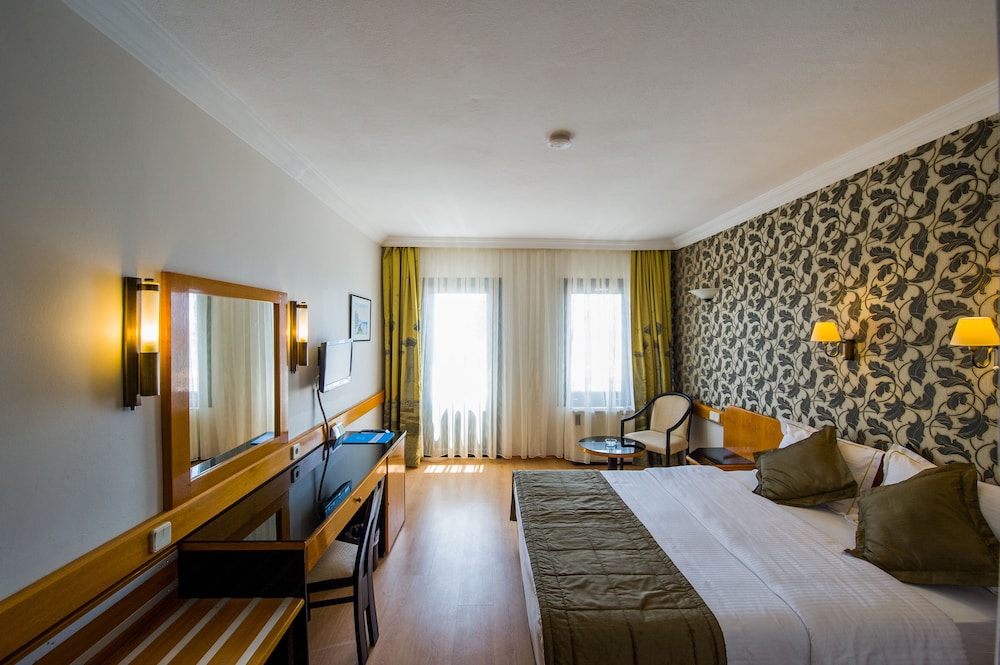 Assos Eden Gardens Rezervasyon