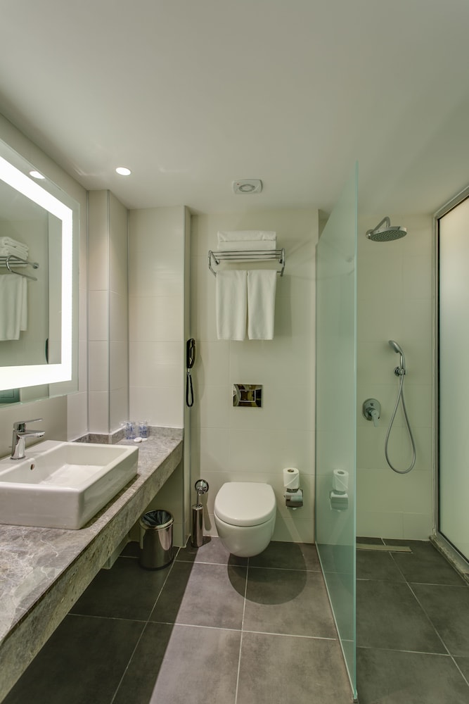 Falcon Hotel Rezervasyon