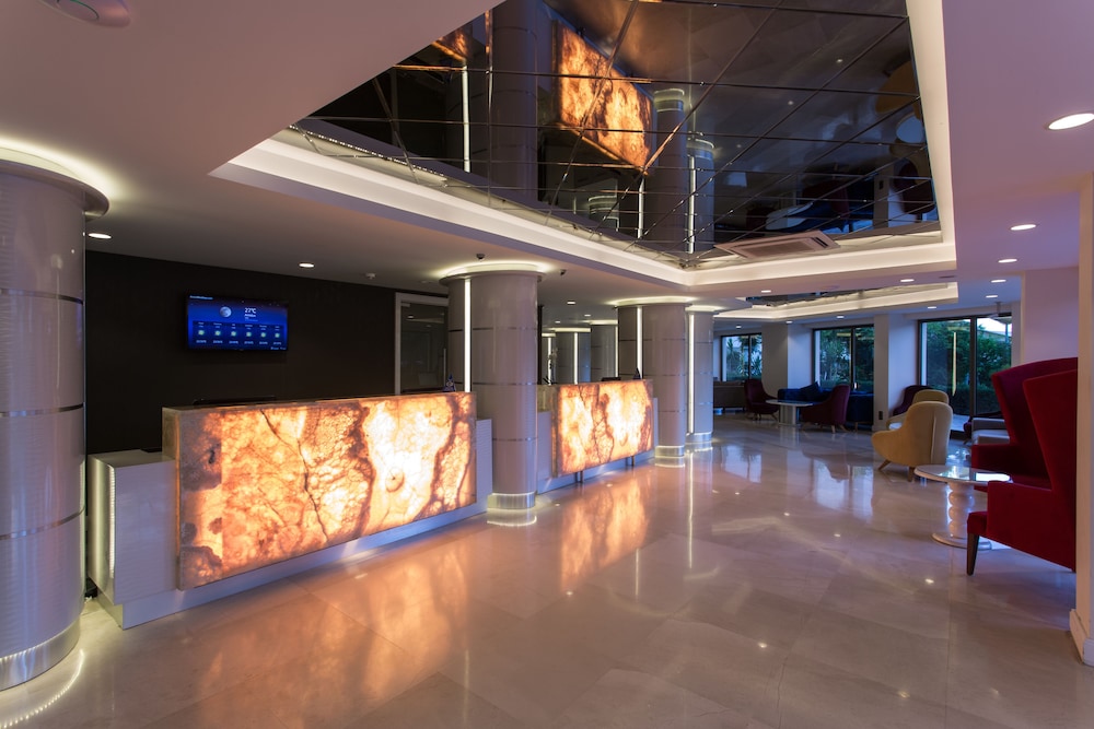 Falcon Hotel Rezervasyon