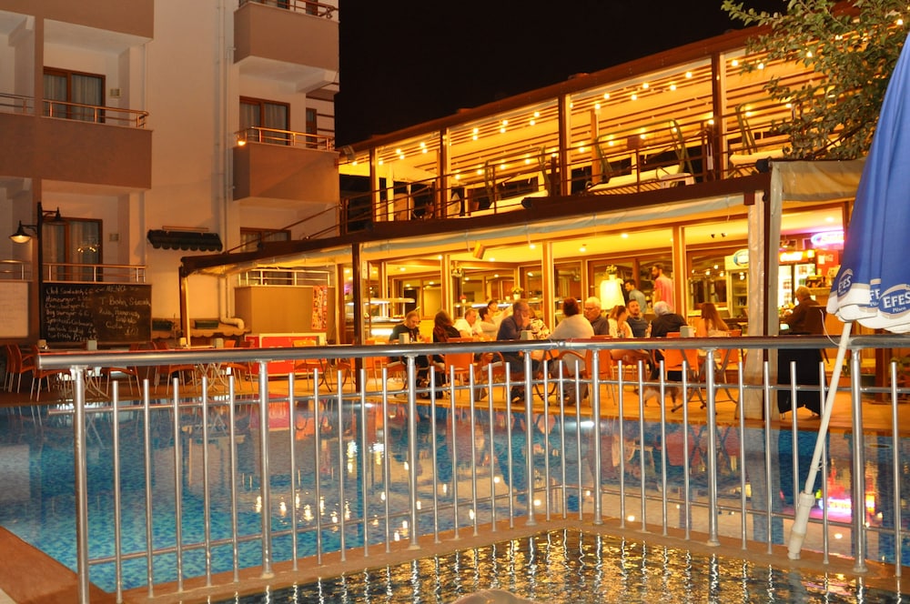 Selenium Hotel Rezervasyon