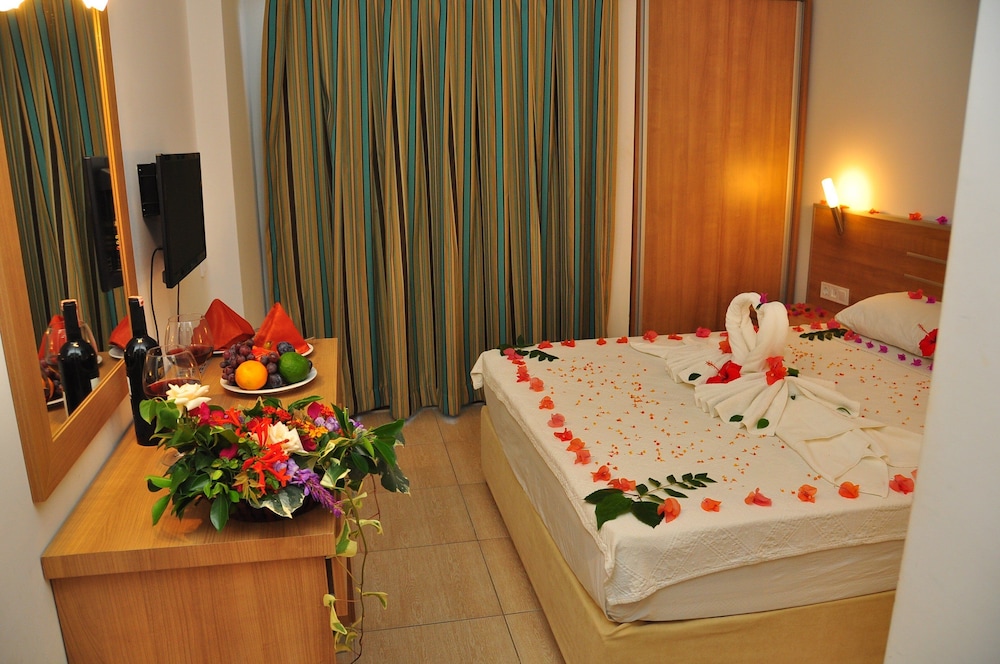 Selenium Hotel Rezervasyon