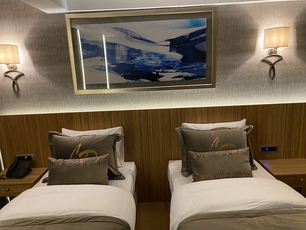 Lady Diana Rezervasyon