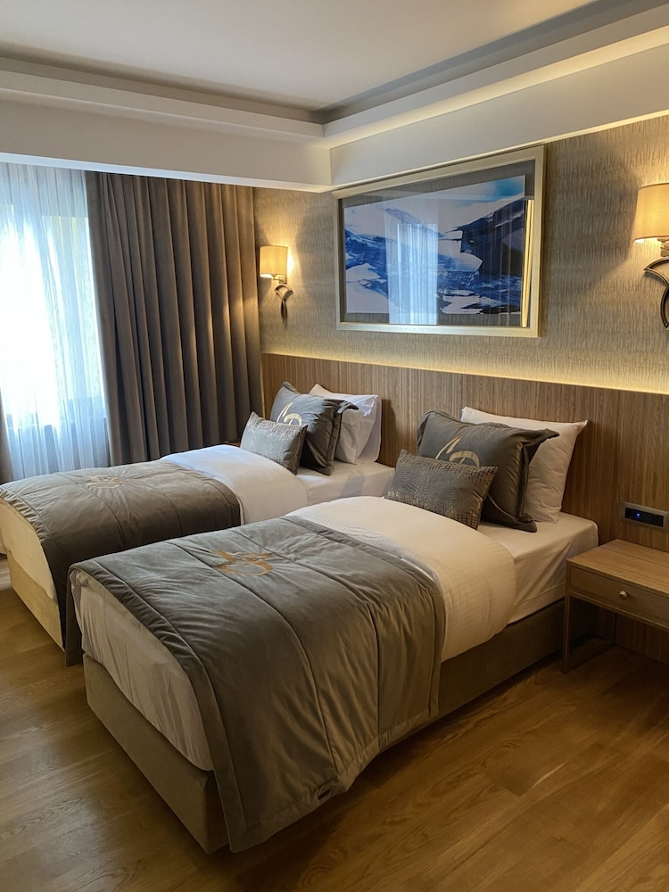 Lady Diana Rezervasyon