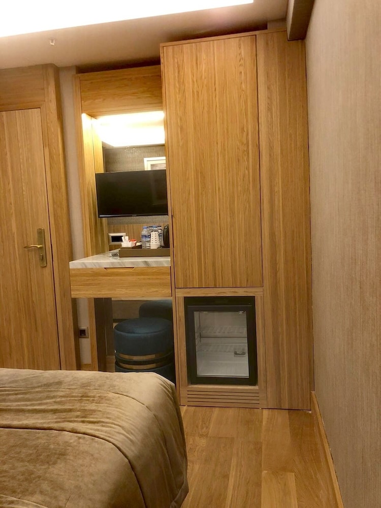 Lady Diana Rezervasyon