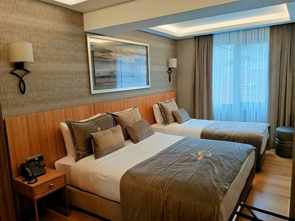 Lady Diana Rezervasyon