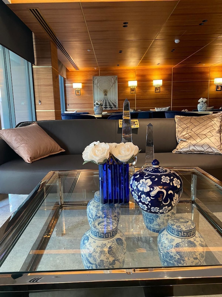 Lady Diana Rezervasyon