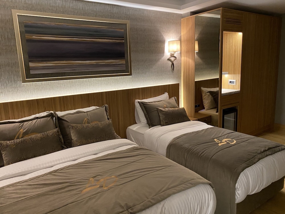 Lady Diana Rezervasyon